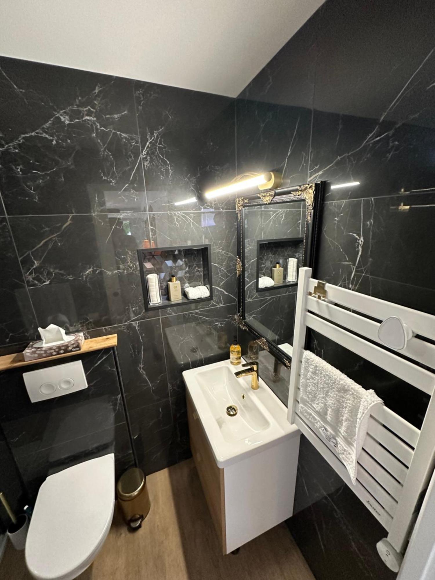 Chambre Proche De Disneyland Paris Coutevroult Ngoại thất bức ảnh